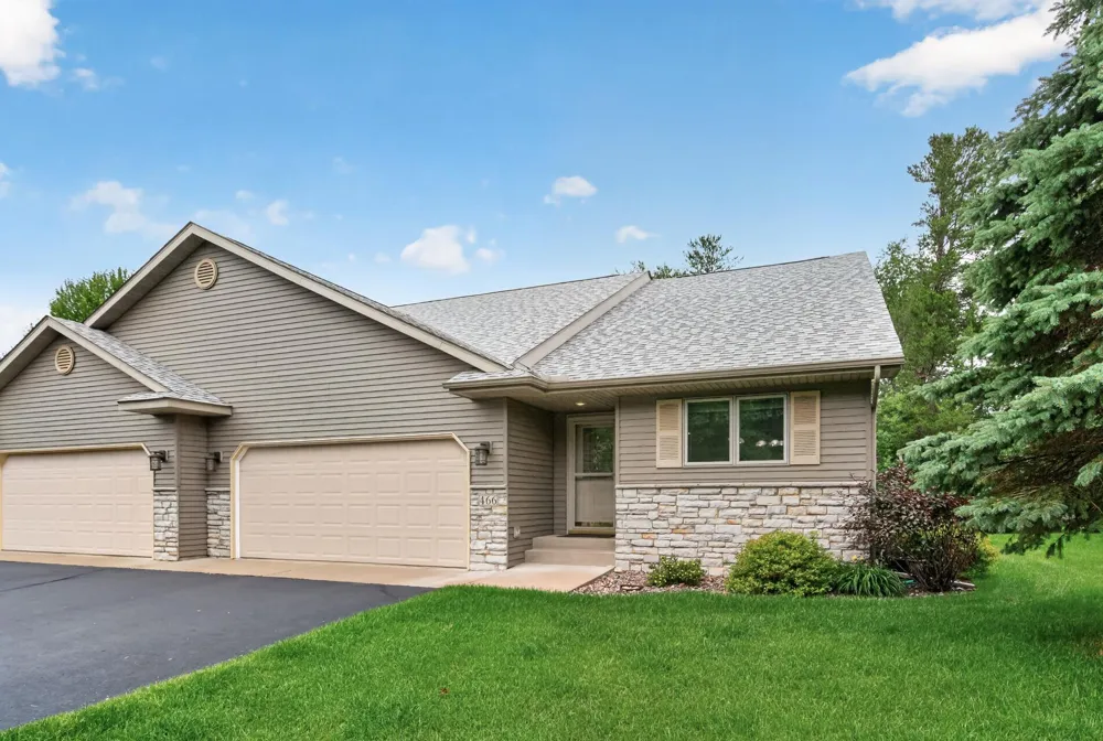 466 Cedar Court Taylors Falls, MN 55084