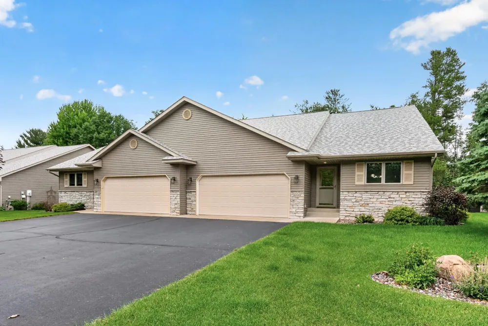 466 Cedar Court Taylors Falls, MN 55084