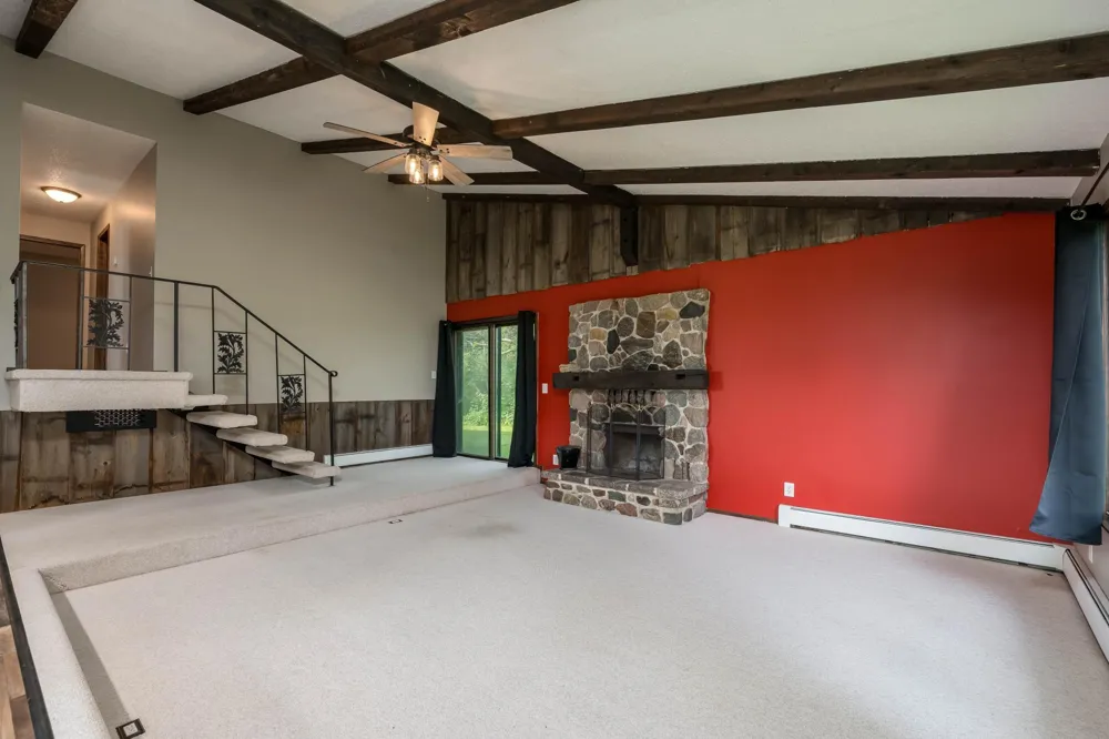 56977 142nd Street Mapleton, MN 56065