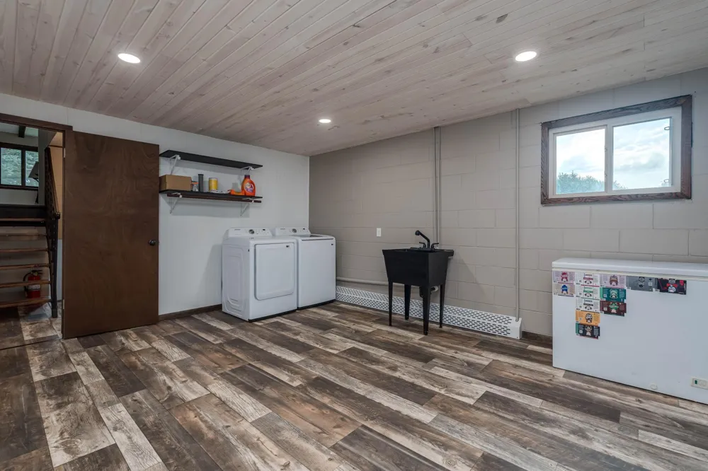 56977 142nd Street Mapleton, MN 56065