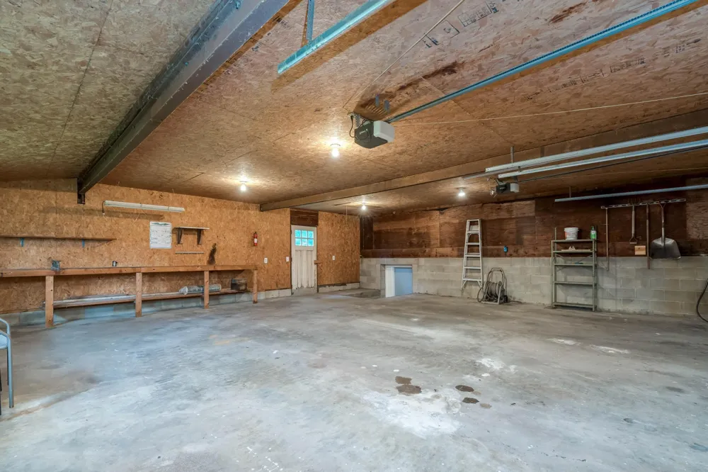 56977 142nd Street Mapleton, MN 56065