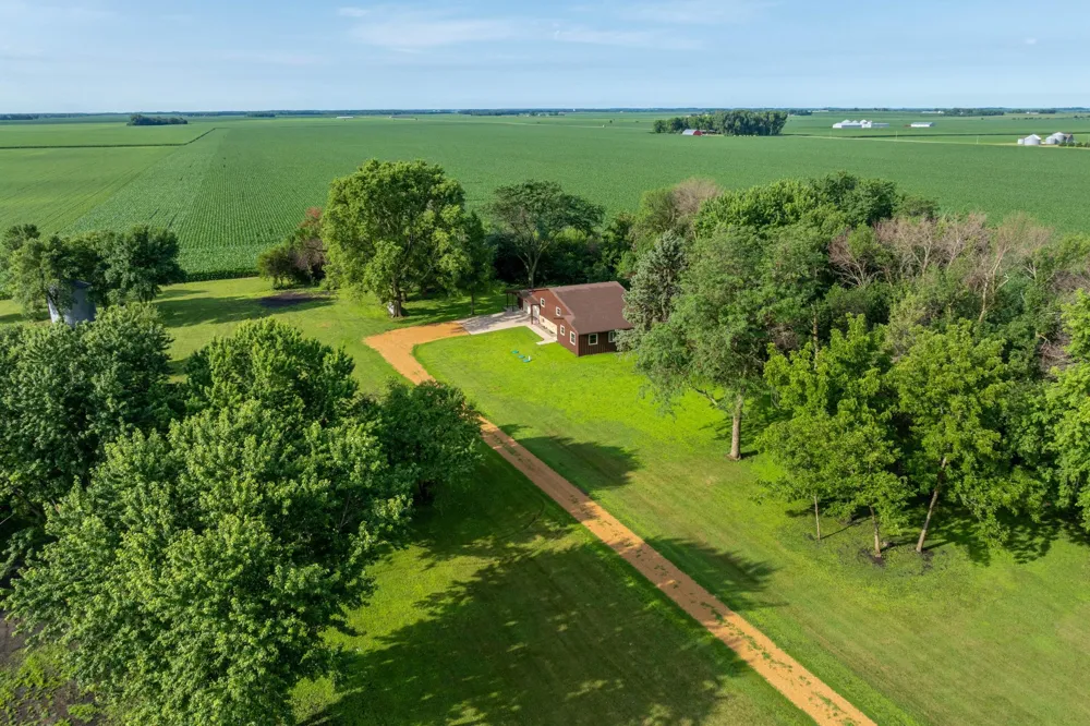 56977 142nd Street Mapleton, MN 56065