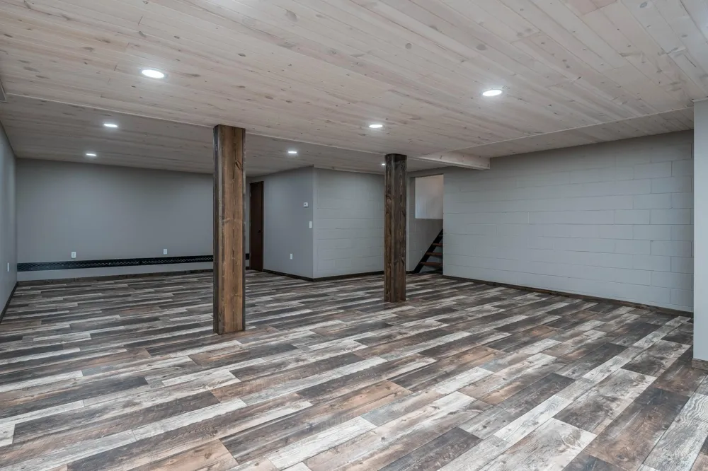 56977 142nd Street Mapleton, MN 56065