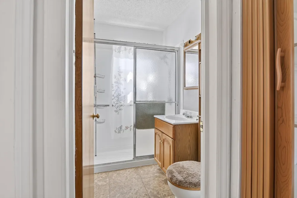 240 7th Street NE Valley City, ND 58072