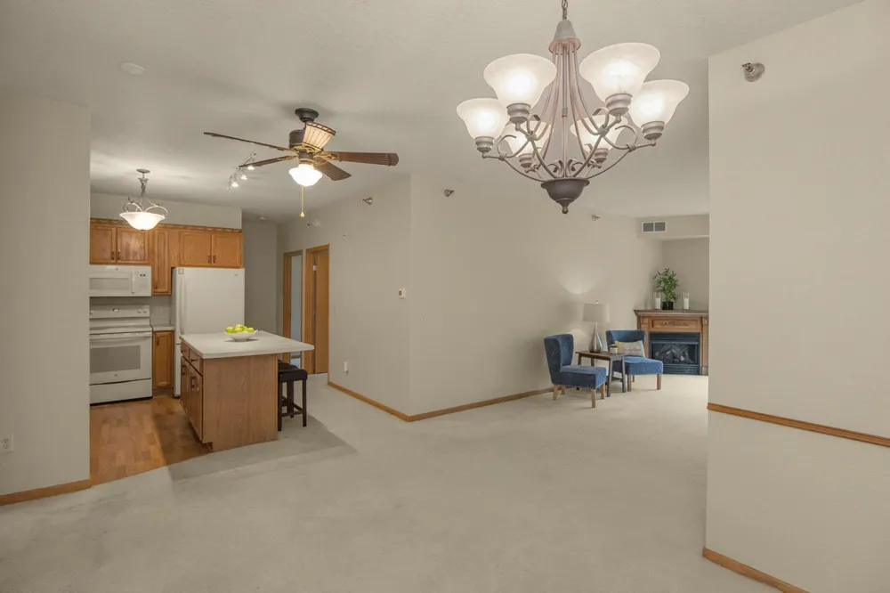 1341 Lake Drive W #B113 Chanhassen, MN 55317