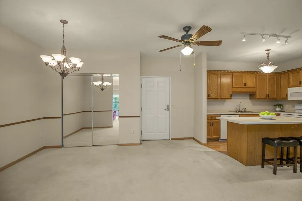1341 Lake Drive W #B113 Chanhassen, MN 55317