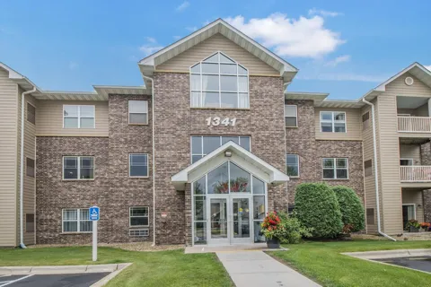 1341 Lake Drive W #B113