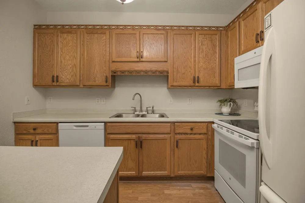 1341 Lake Drive W #B113 Chanhassen, MN 55317