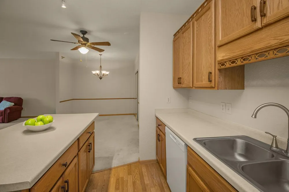 1341 Lake Drive W #B113 Chanhassen, MN 55317