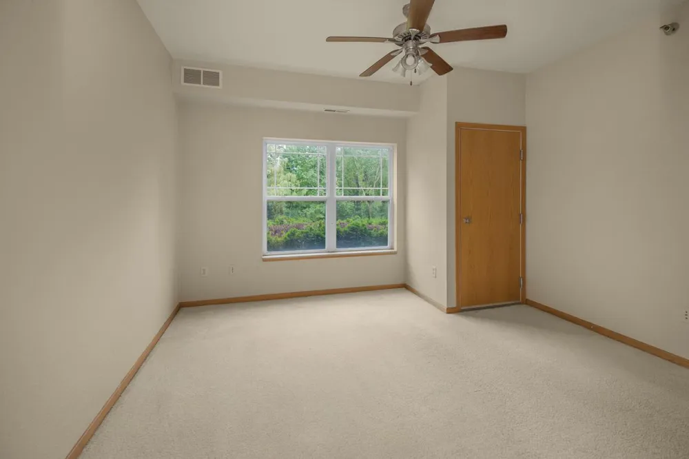 1341 Lake Drive W #B113 Chanhassen, MN 55317
