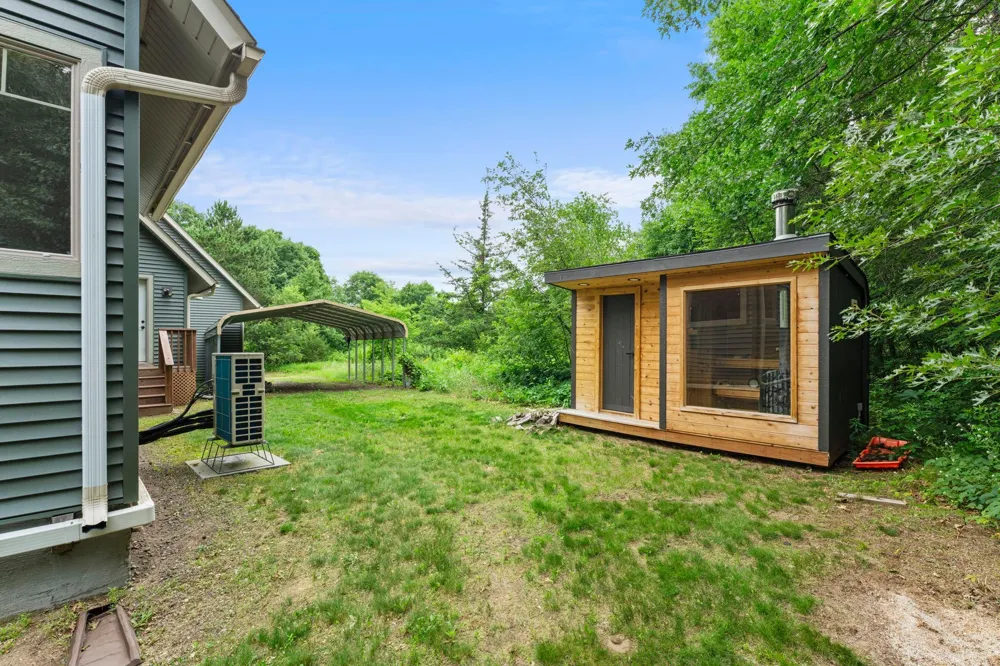 4301 392nd Street North Branch, MN 55056
