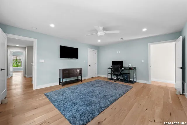 524 GARRATY RD Terrell Hills, TX 78209