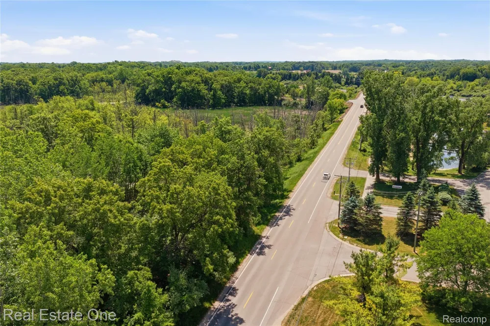 Dorr Road Genoa Township, MI 48114