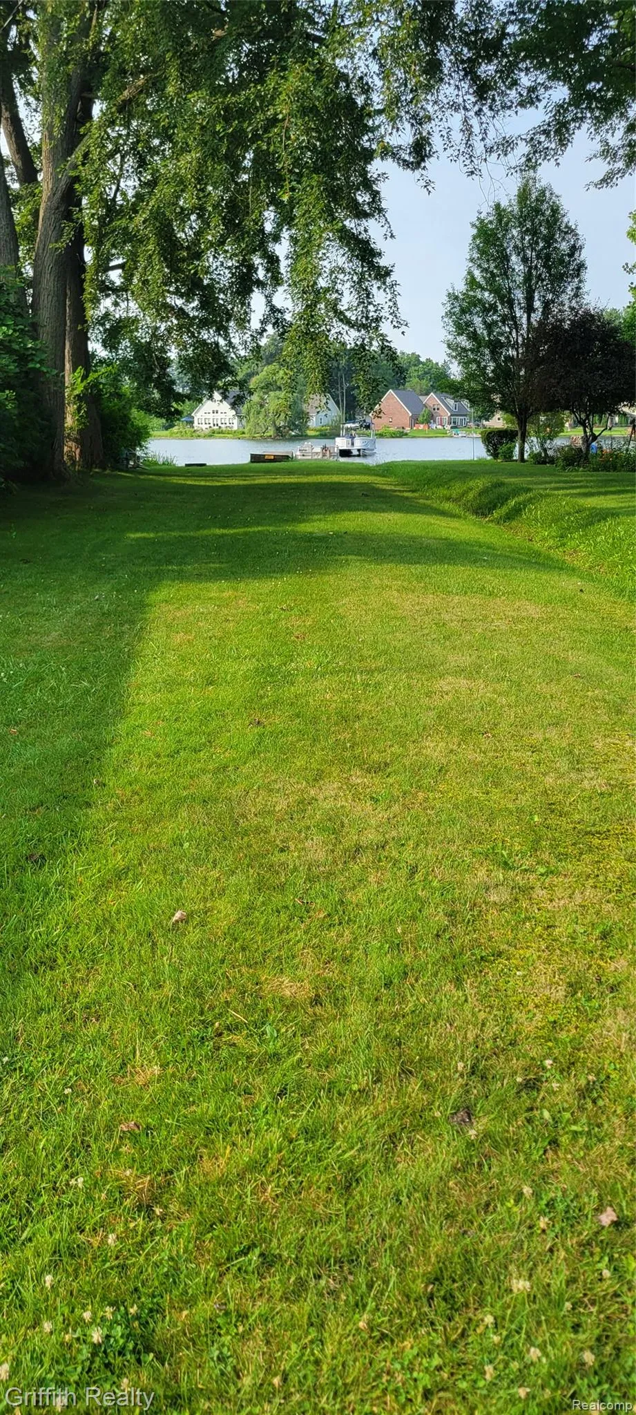 1382 Elmhurst Drive Genoa Township, MI 48843