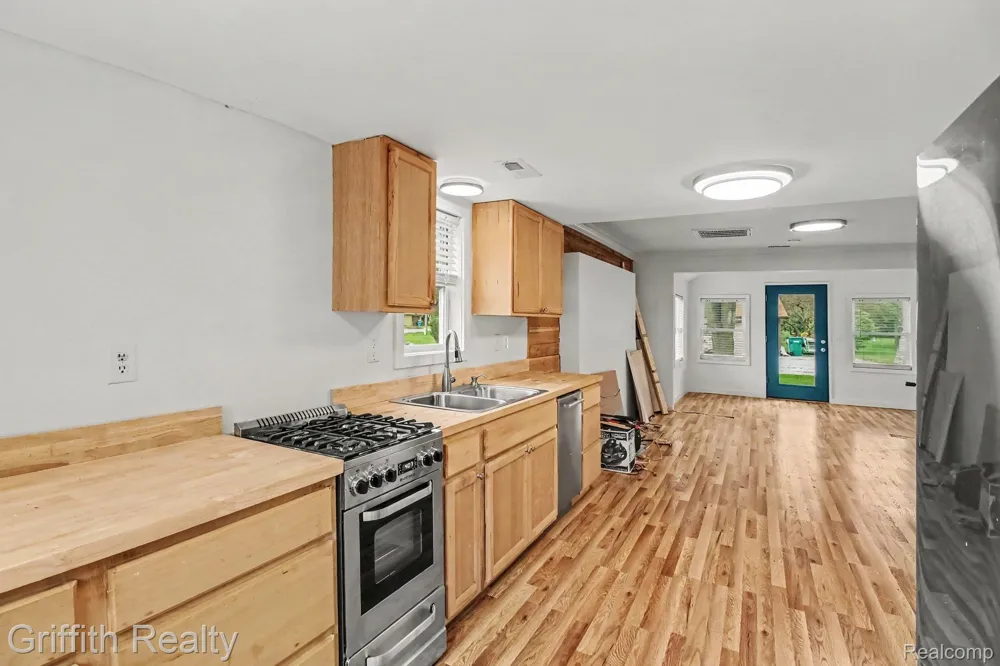 1382 Elmhurst Drive Genoa Township, MI 48843