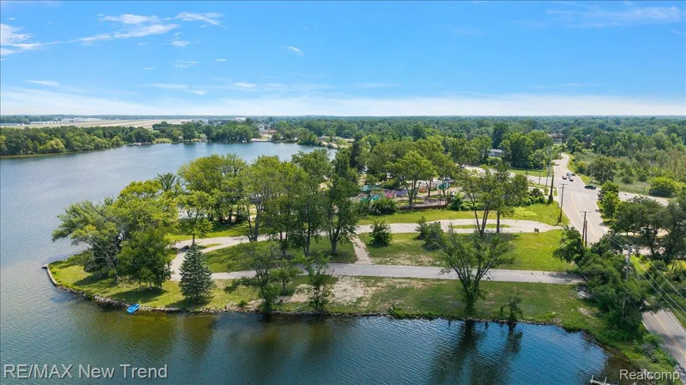 8300 Pontiac Lake Road White Lake Charter Township, MI 48386