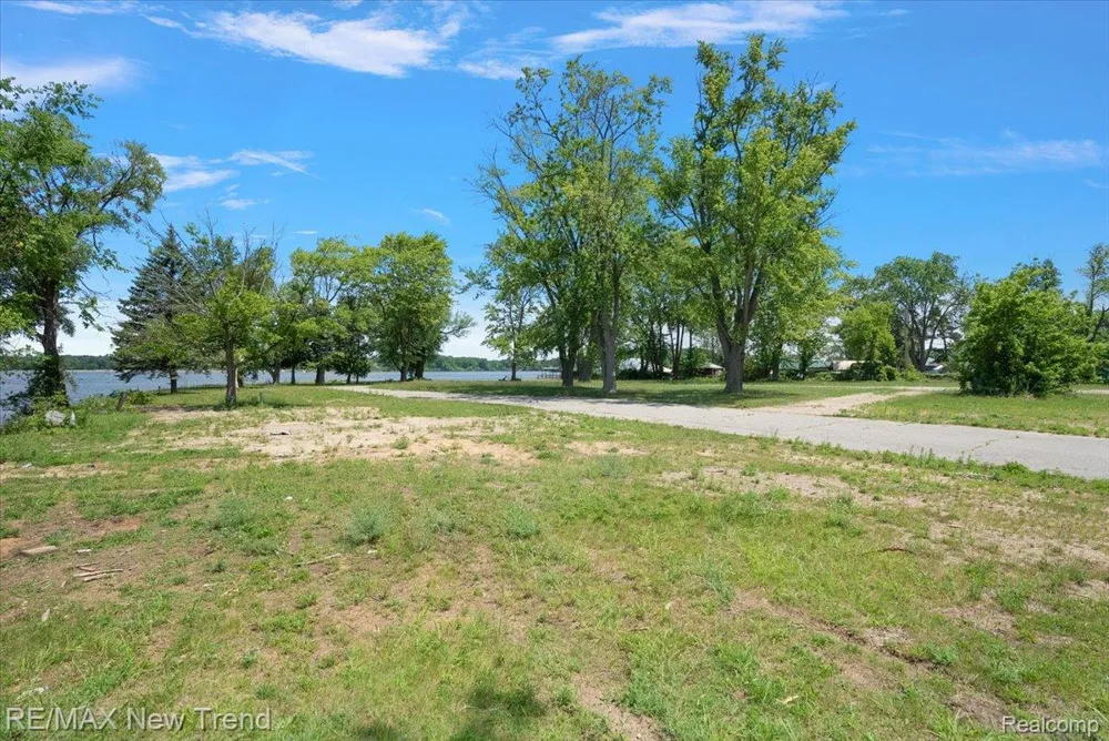 8300 Pontiac Lake Road White Lake Charter Township, MI 48386