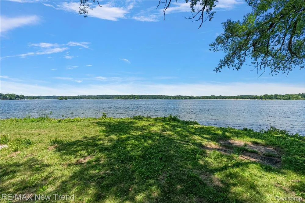8300 Pontiac Lake Road White Lake Charter Township, MI 48386