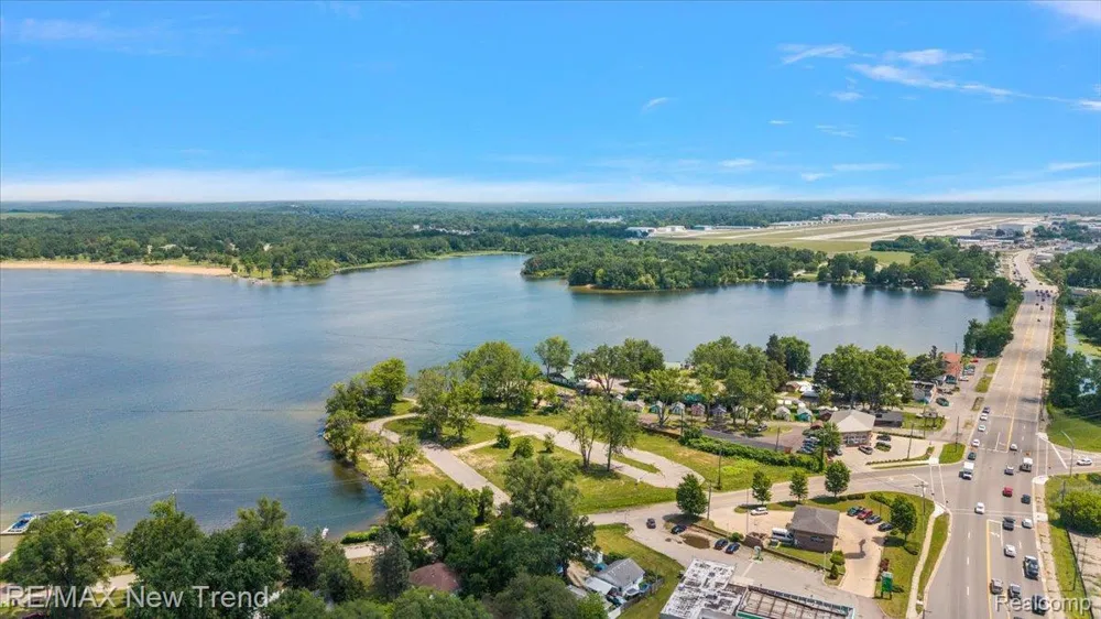 8300 Pontiac Lake Road White Lake Charter Township, MI 48386