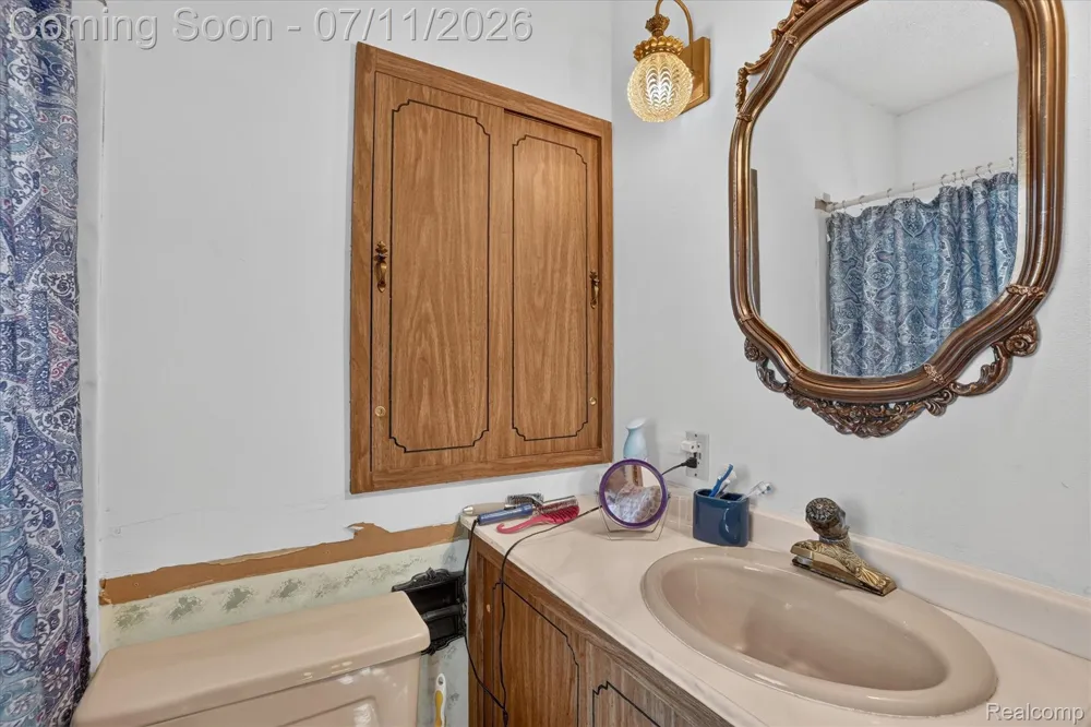 500 E Vienna Street Clio City, MI 48420