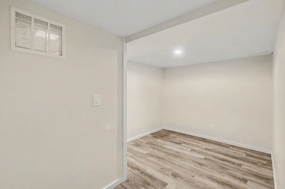 9155 Satelite Drive Walled Lake City, MI 48386