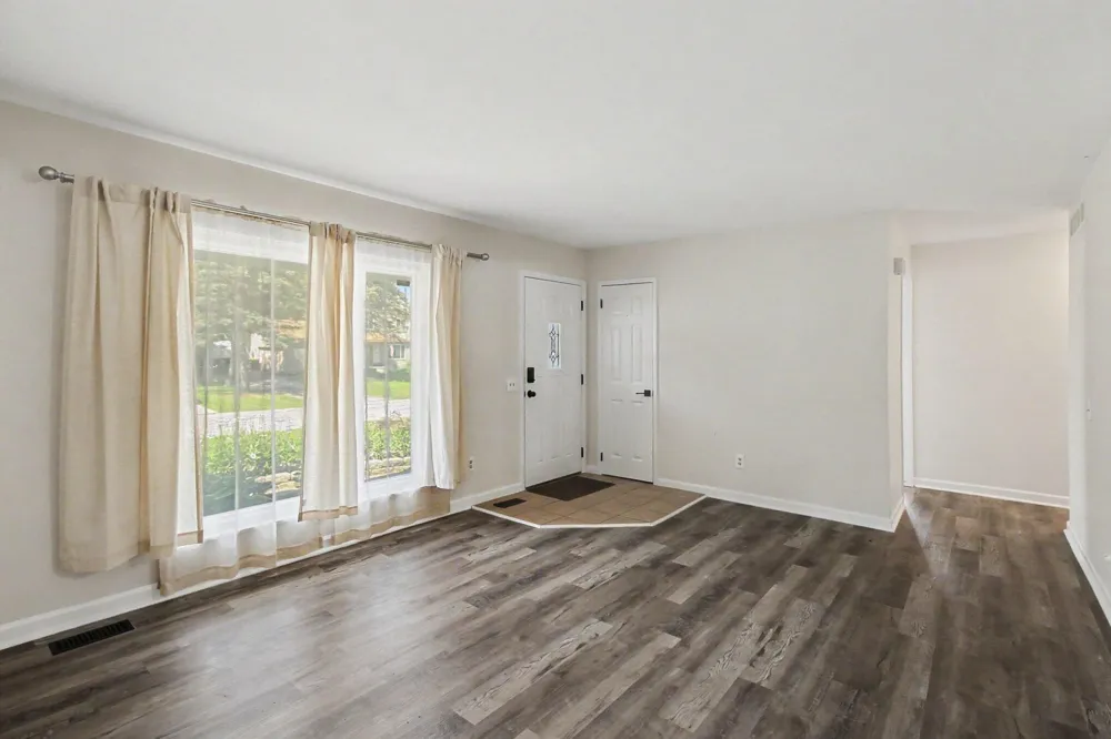 9155 Satelite Drive Walled Lake City, MI 48386