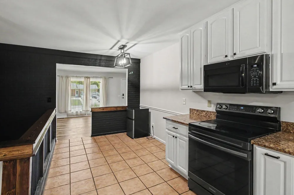 9155 Satelite Drive Walled Lake City, MI 48386