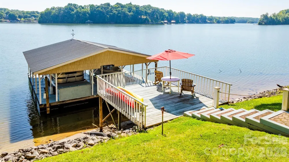 8470 Marina Lane Catawba, NC 28609