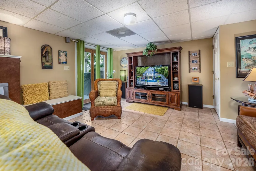 8470 Marina Lane Catawba, NC 28609