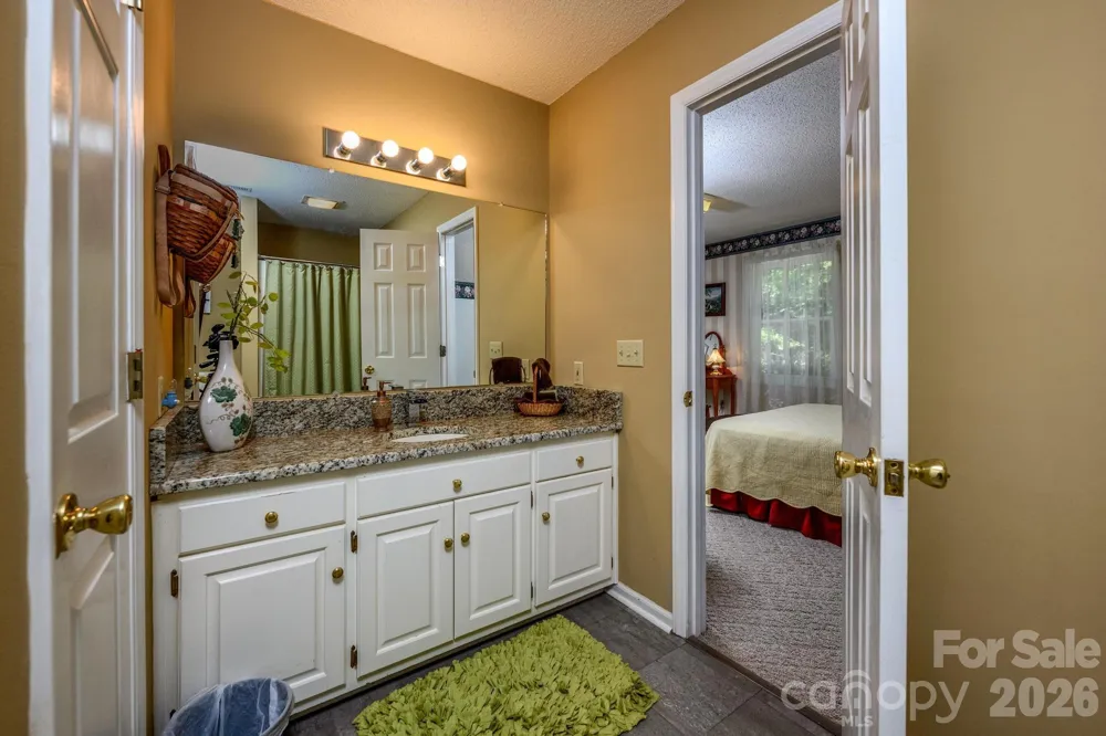 8470 Marina Lane Catawba, NC 28609