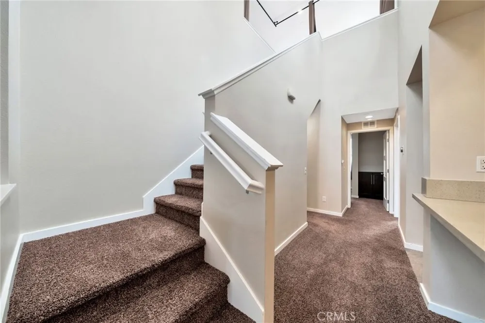 563 W Maple Avenue Orange, CA 92868