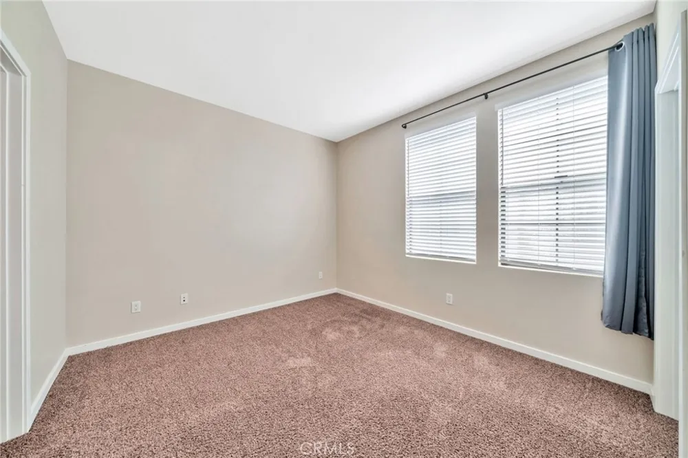 563 W Maple Avenue Orange, CA 92868