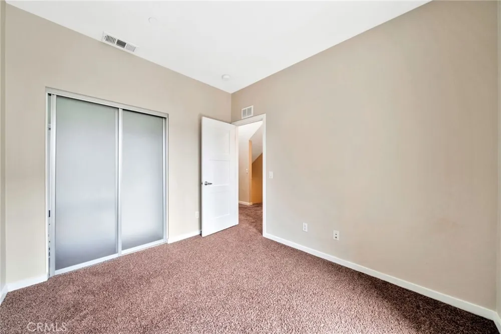563 W Maple Avenue Orange, CA 92868