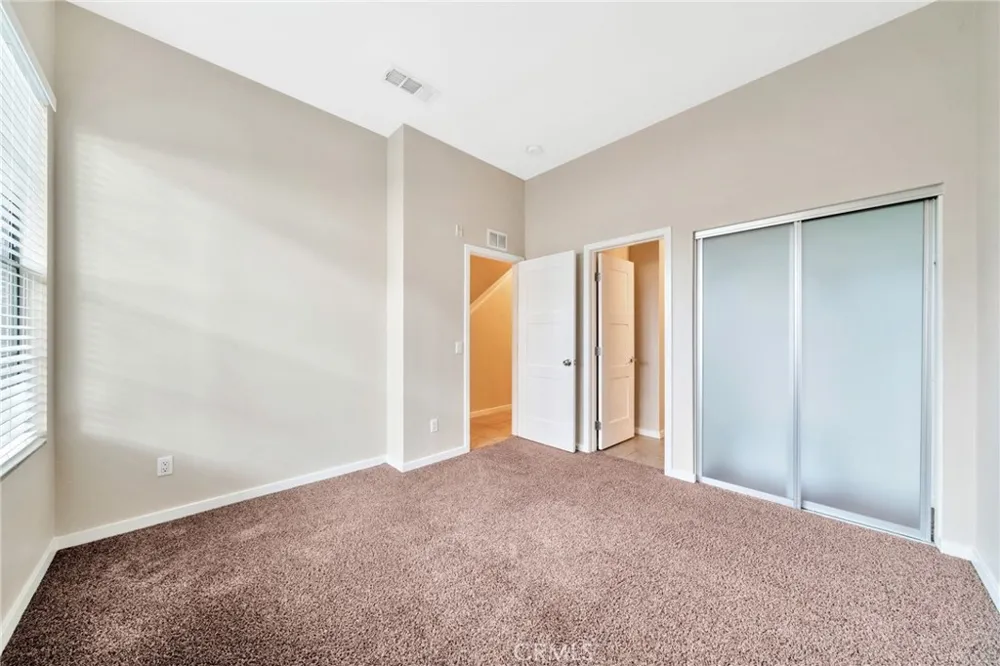 563 W Maple Avenue Orange, CA 92868