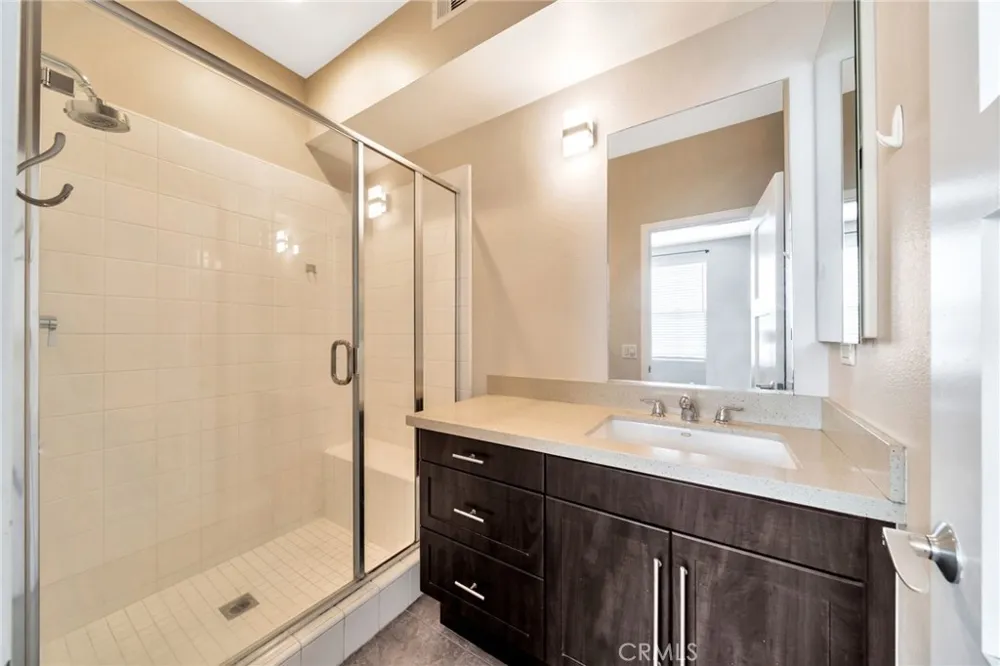 563 W Maple Avenue Orange, CA 92868