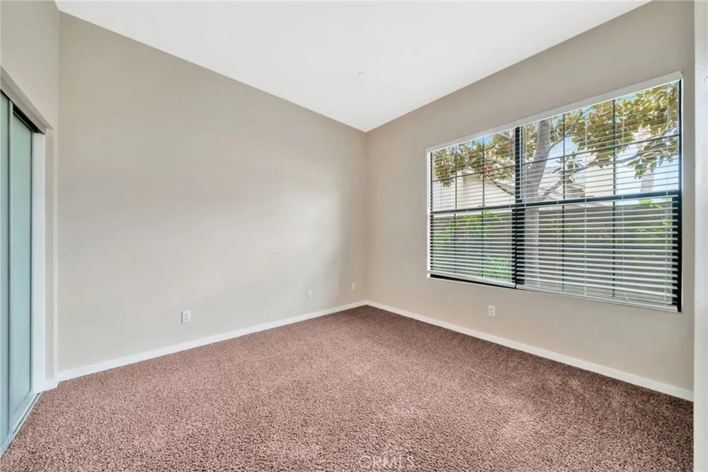 563 W Maple Avenue Orange, CA 92868