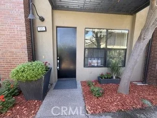 563 W Maple Avenue Orange, CA 92868