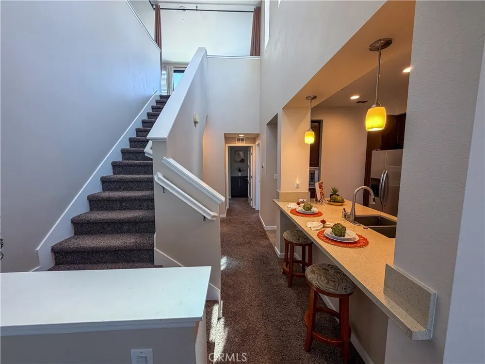 563 W Maple Avenue Orange, CA 92868