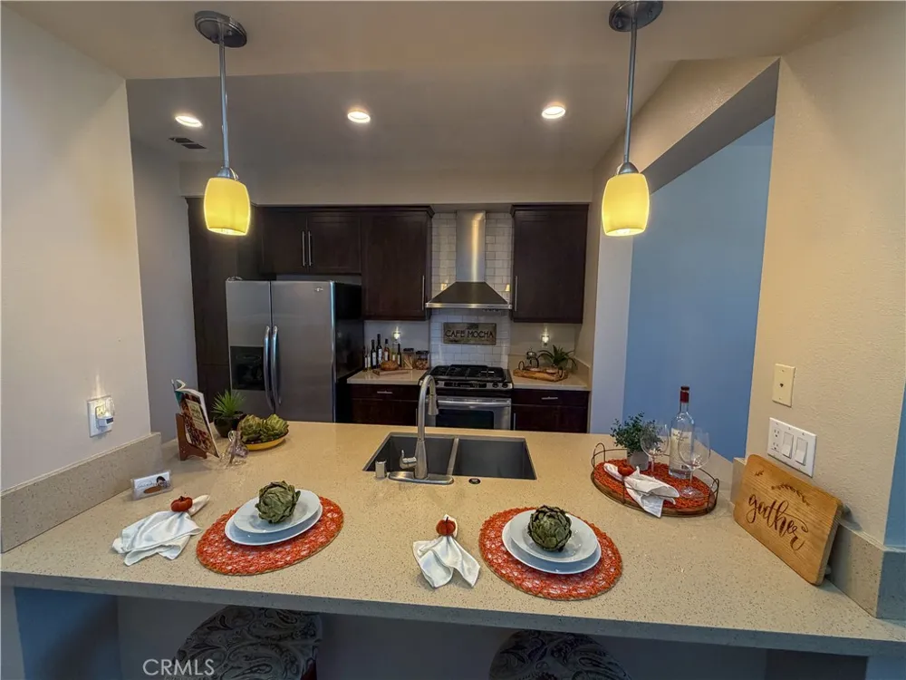 563 W Maple Avenue Orange, CA 92868