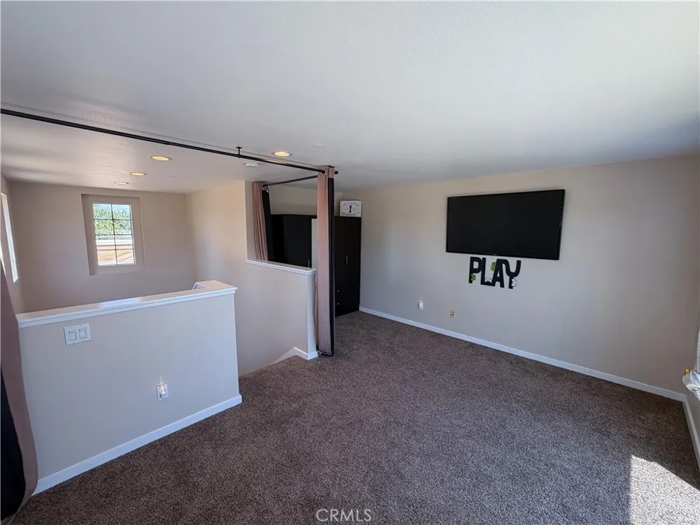 563 W Maple Avenue Orange, CA 92868