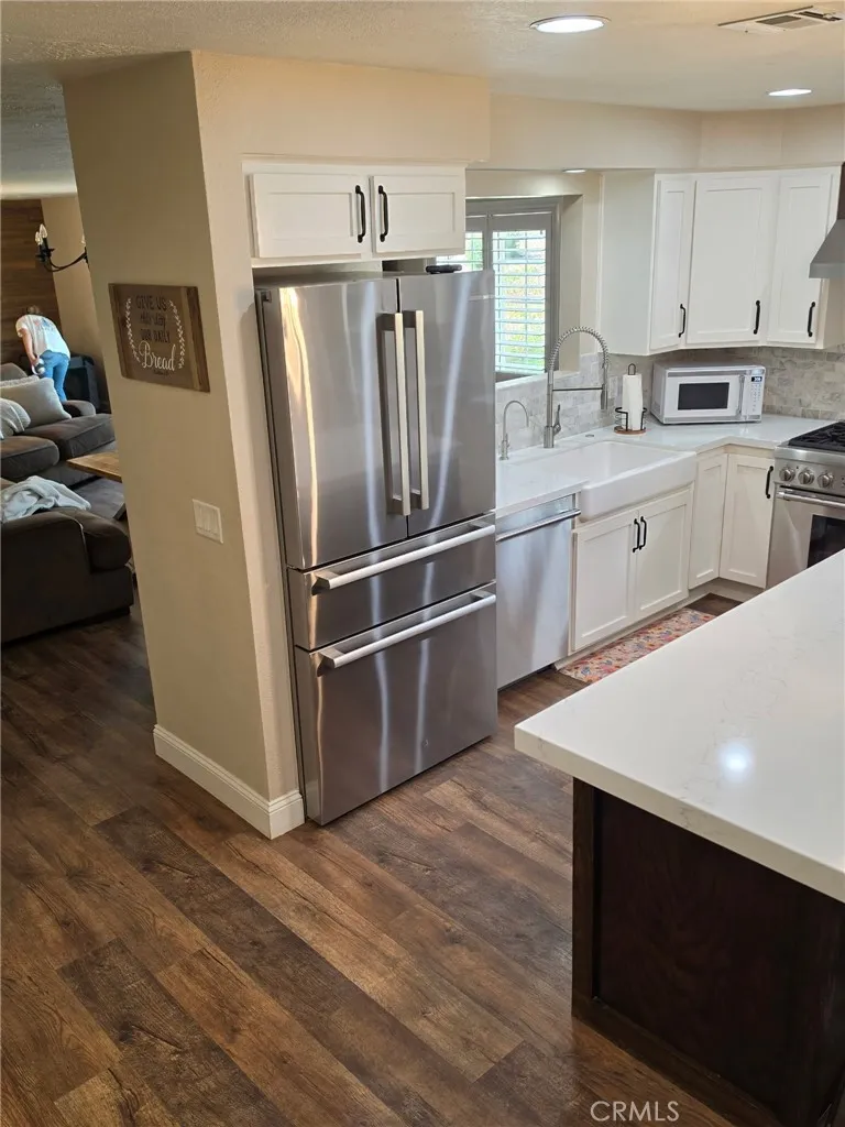 39030 Bouquet Canyon Leona Valley, CA 93551