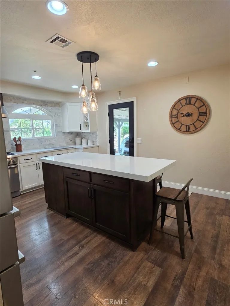 39030 Bouquet Canyon Leona Valley, CA 93551