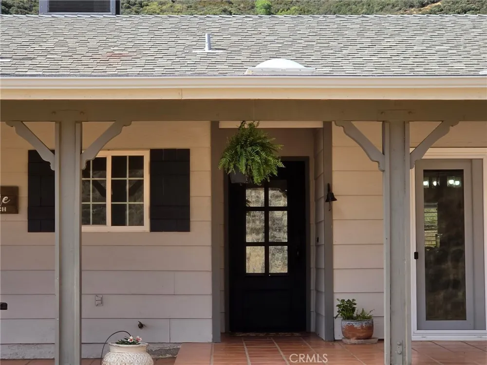 39030 Bouquet Canyon Leona Valley, CA 93551