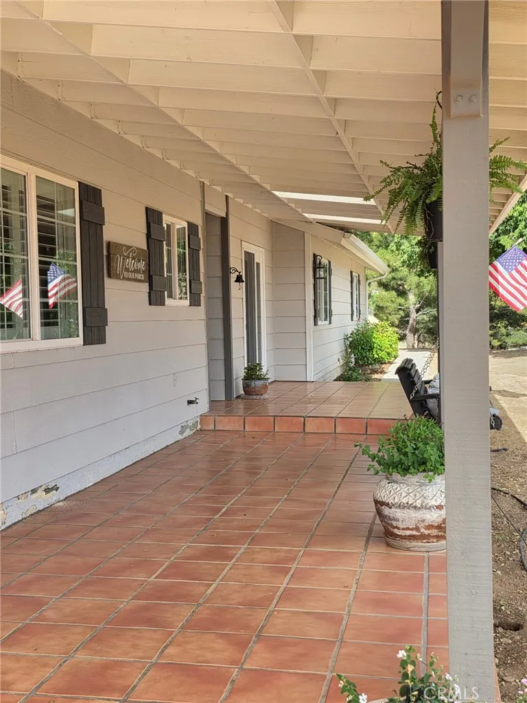 39030 Bouquet Canyon Leona Valley, CA 93551