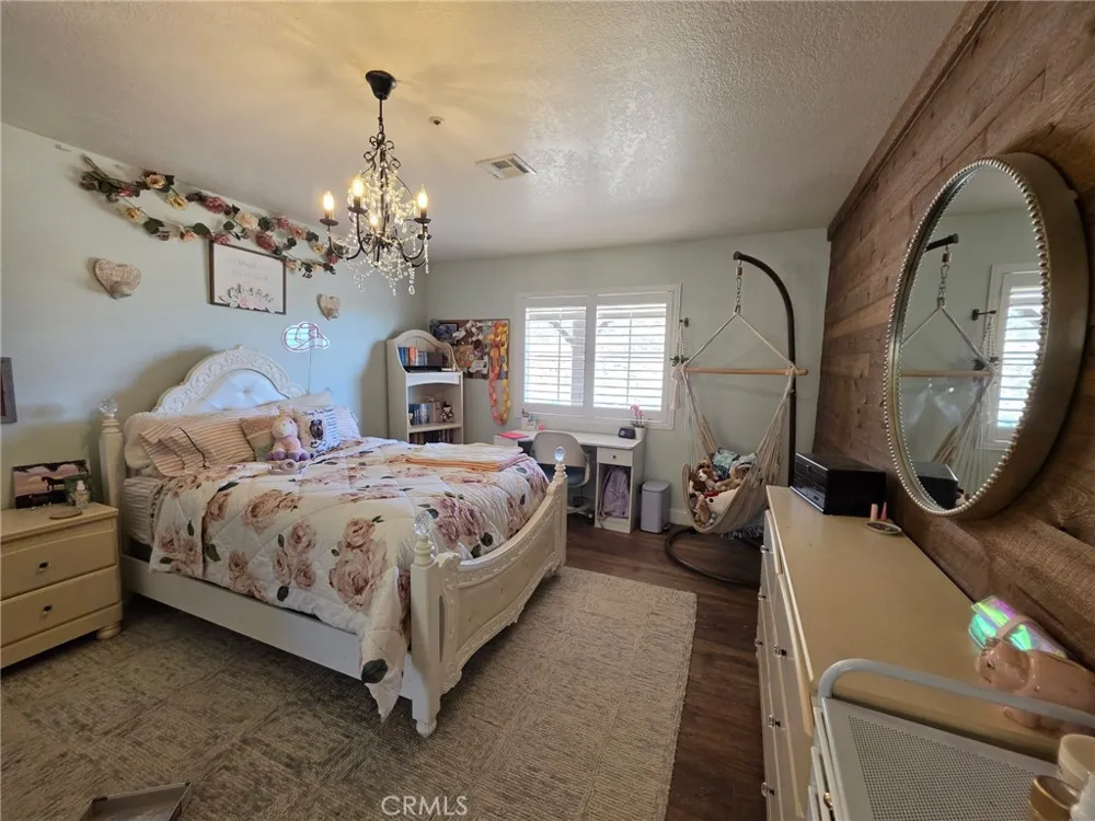 39030 Bouquet Canyon Leona Valley, CA 93551