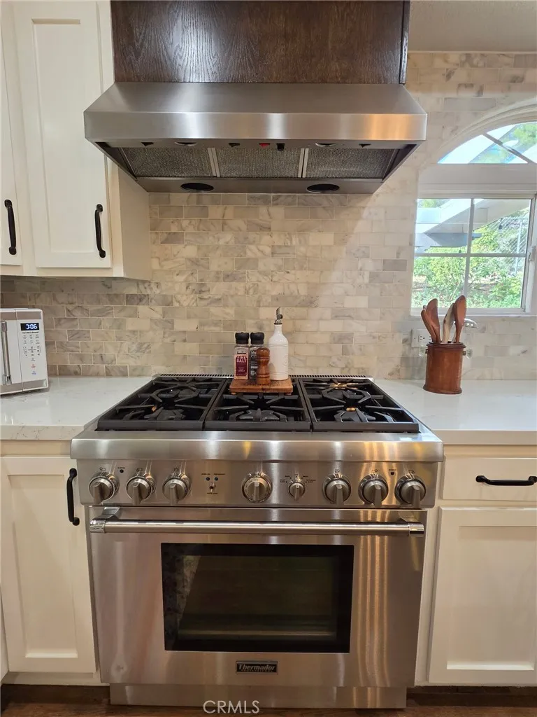 39030 Bouquet Canyon Leona Valley, CA 93551