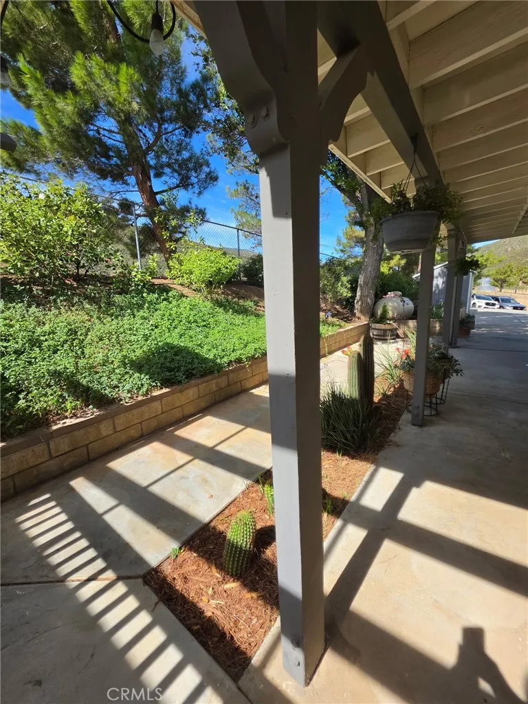 39030 Bouquet Canyon Leona Valley, CA 93551