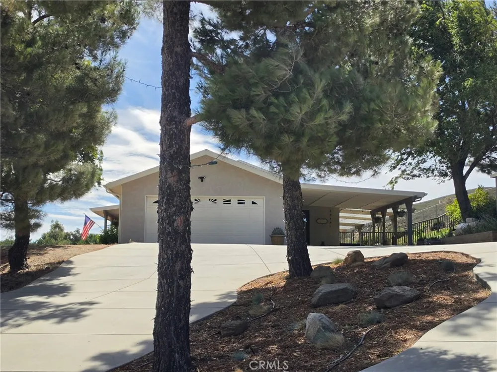 39030 Bouquet Canyon Leona Valley, CA 93551