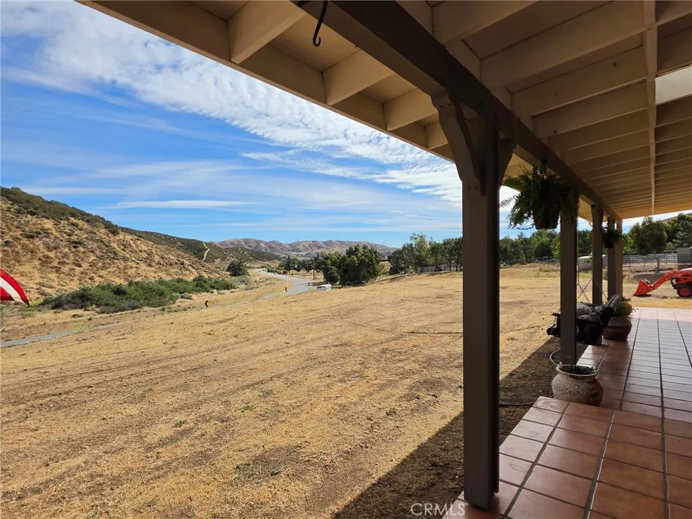 39030 Bouquet Canyon Leona Valley, CA 93551