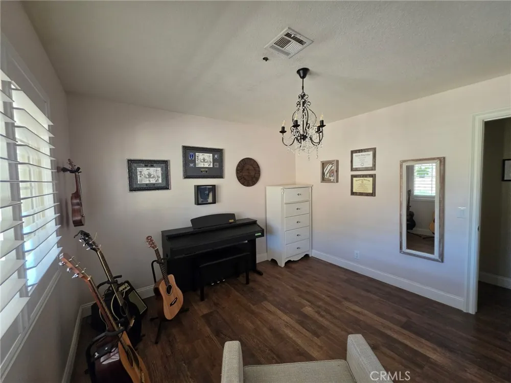 39030 Bouquet Canyon Leona Valley, CA 93551